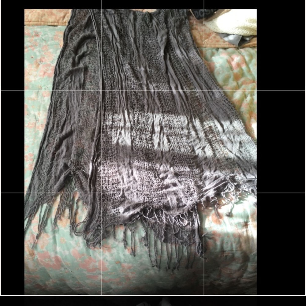 Grey Scarf - Picture 3 of 5